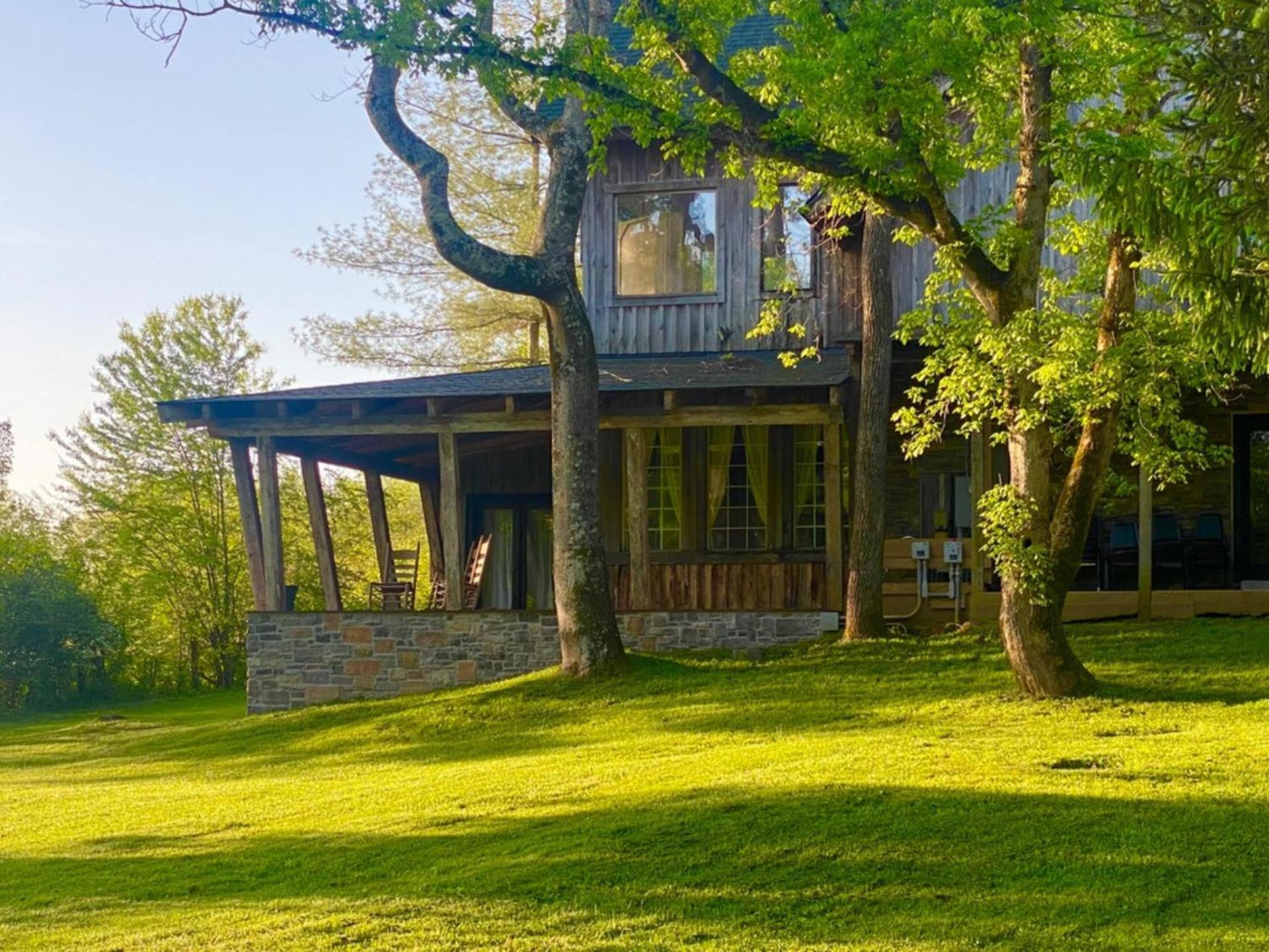 Whimsical Gatehouse At Dark Horse Estate Appartement Franklin Buitenkant foto